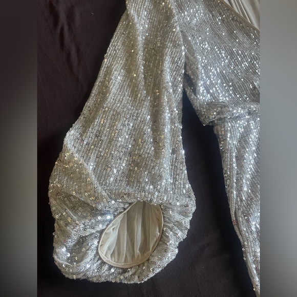Eliza J Sequin V-Neck Long Sleeve Silver Cocktail Dress Size 4 - Picture 6 of 8